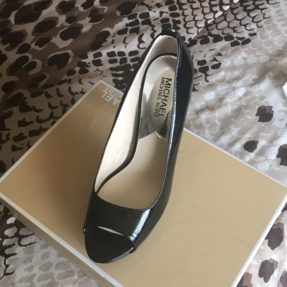 Michael Kors Heels - Picture 4 of 6